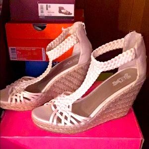 Brash women’s sandals